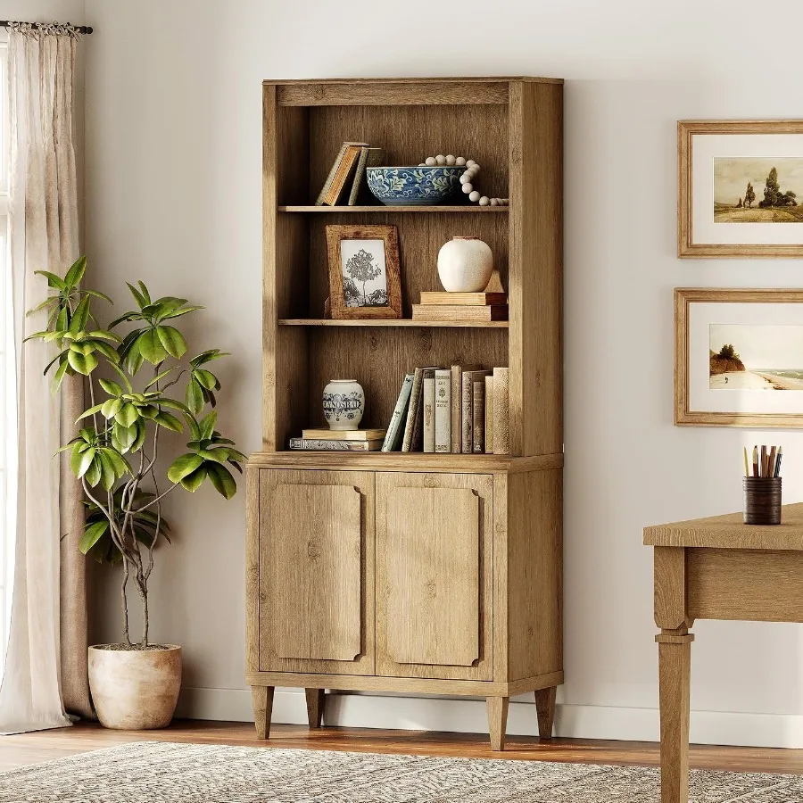 リビングルーム用の、扉付きの高さ72.8cmの本棚。オーク材 - Bookshelf のレビューと価格
